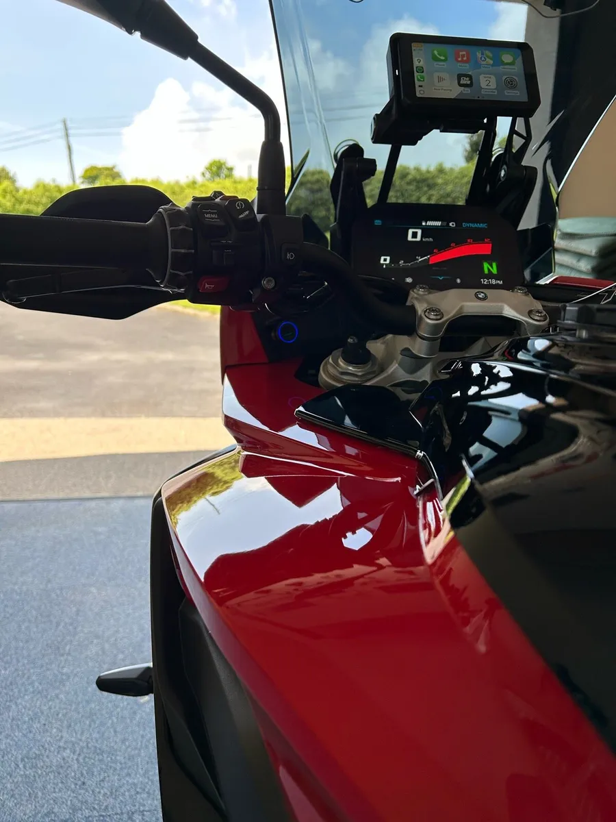 BMW S1000XR 2023 TE - Image 2