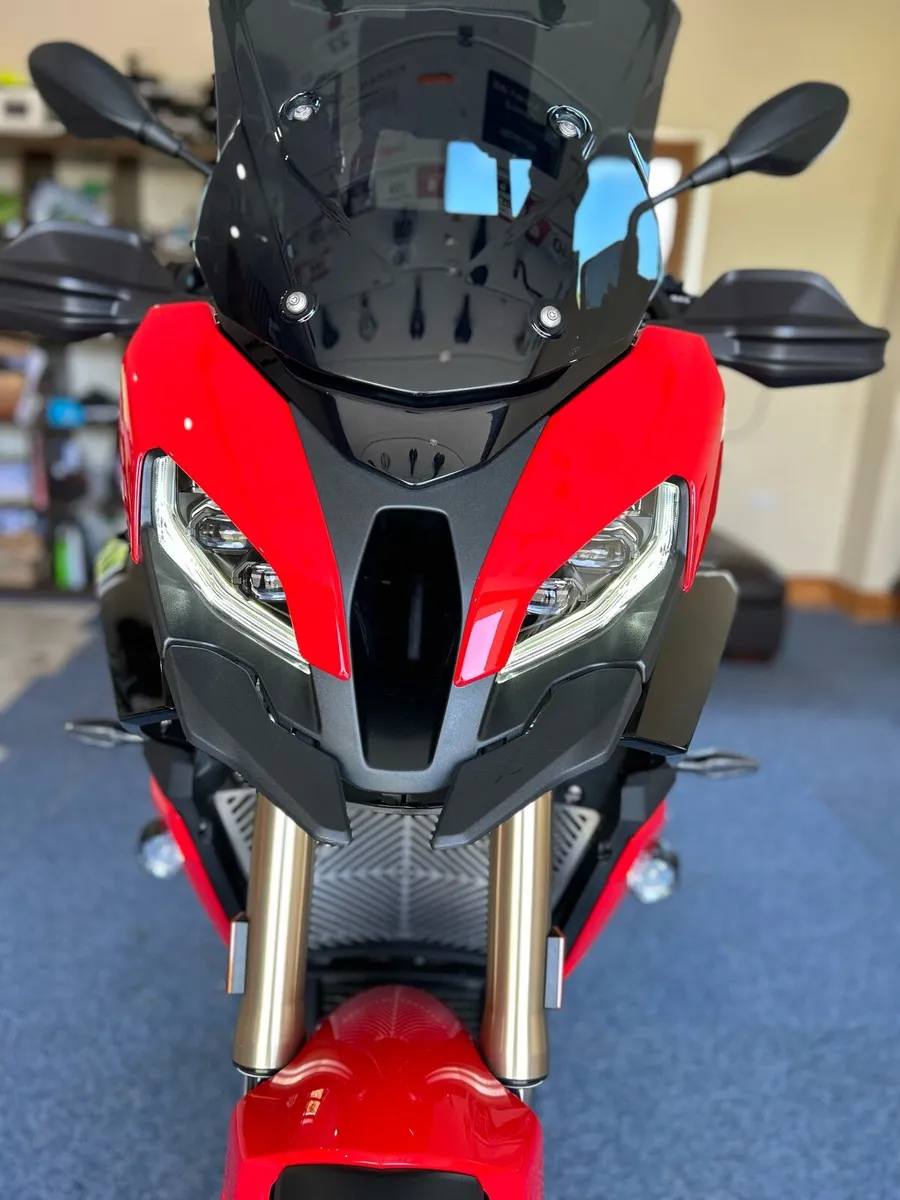 BMW S1000XR 2023 TE - Image 4