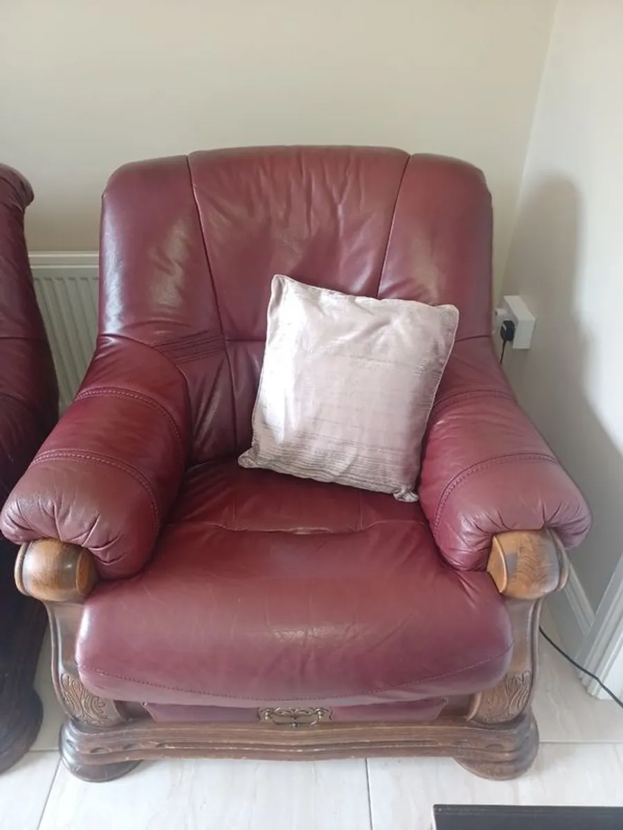 2 Seater Suite for Sale - Image 3