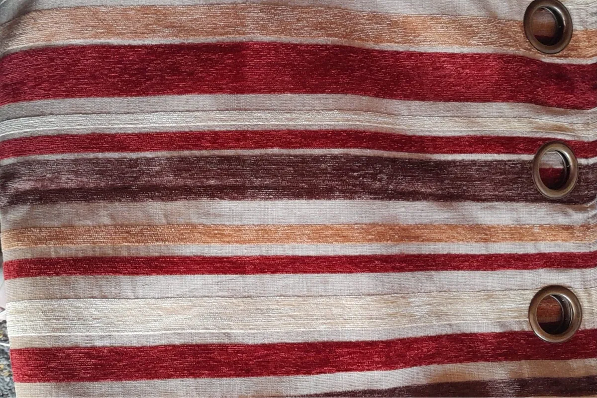 Curtains - Image 3
