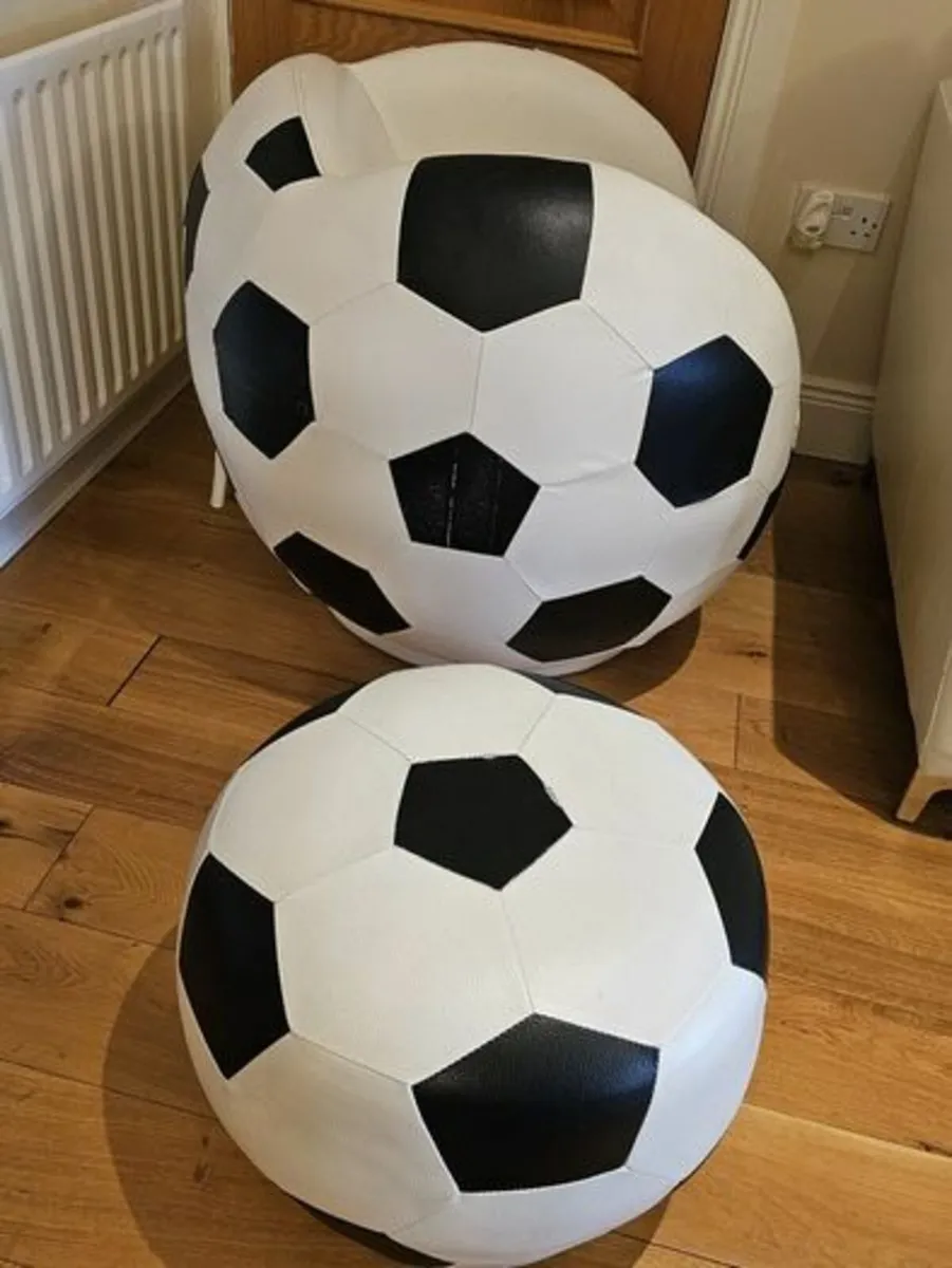 Football Sofa with Foot Stool - Image 2