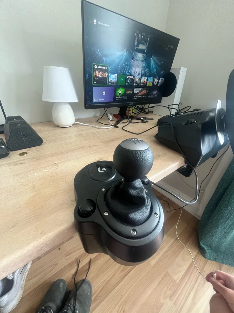 Logitech G920 with gear shifter - Image 2
