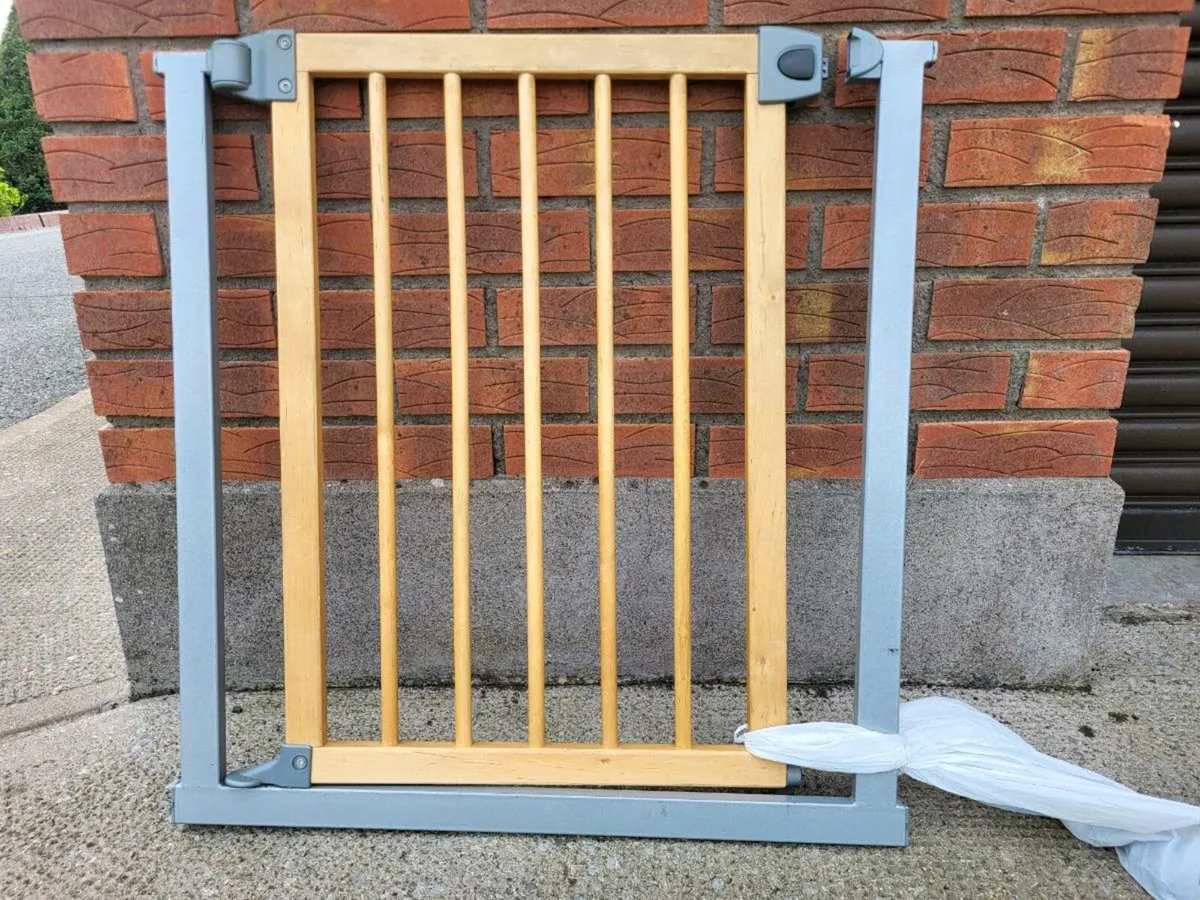 Stair gates - Image 2