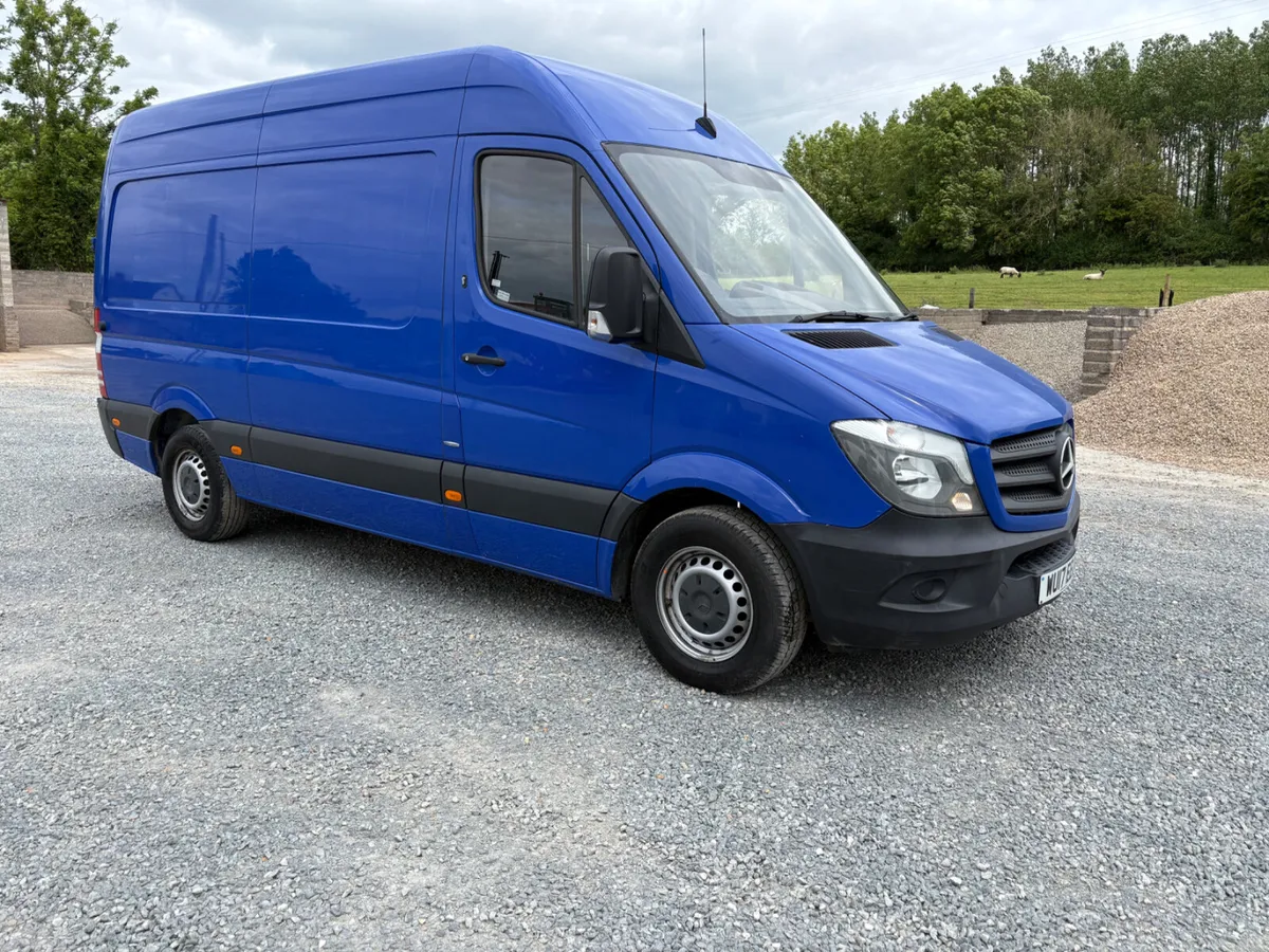 2017 Mercedes Sprinter 314 LOW MILES - Image 1