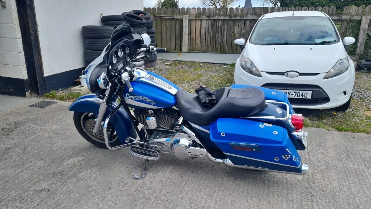 Harley Davidson Street Glide - Image 2