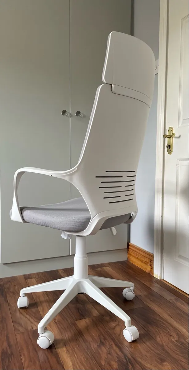 Desk Chair - Image 4