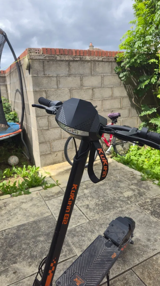 Electric scooter - Image 4