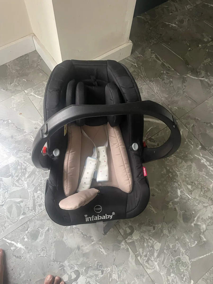 Baby seat with Isofix base - Image 2