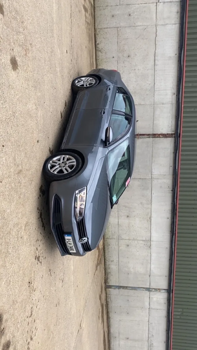 Volkswagen Jetta 2011 - Image 1