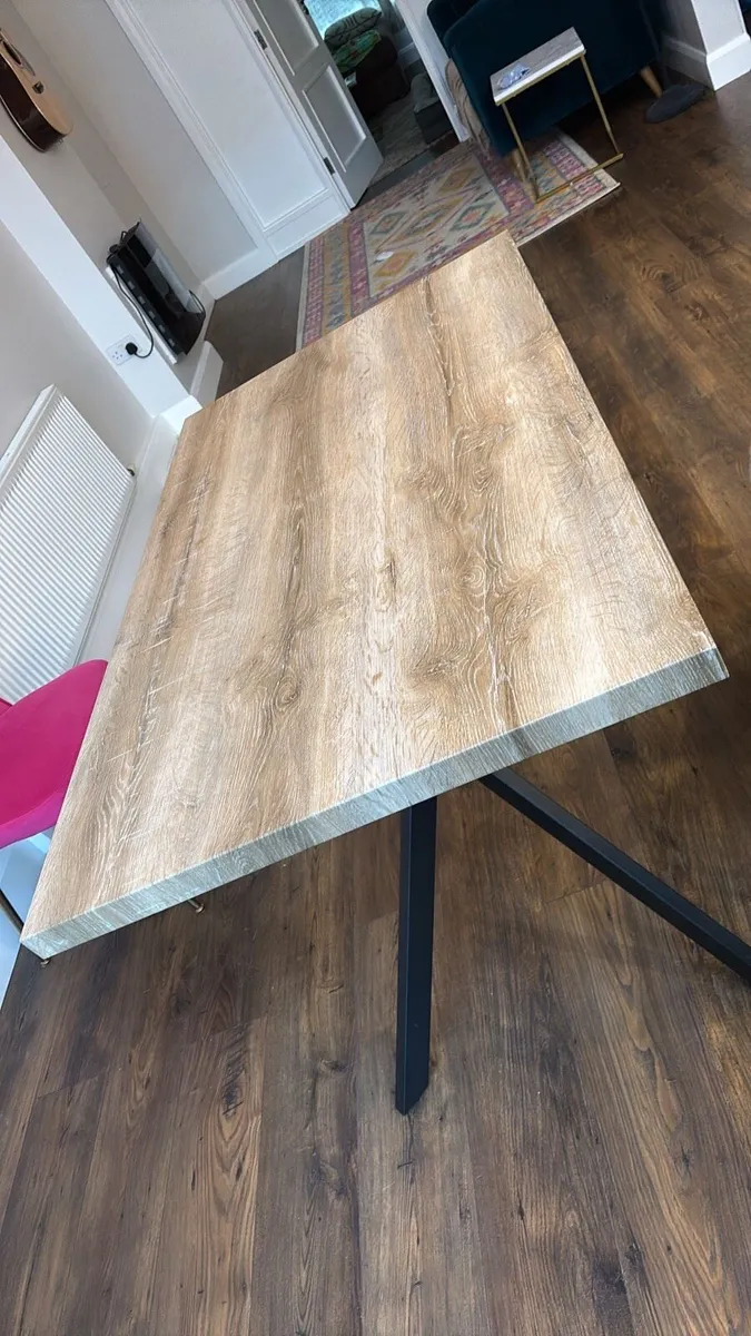 Kitchen table - Image 2