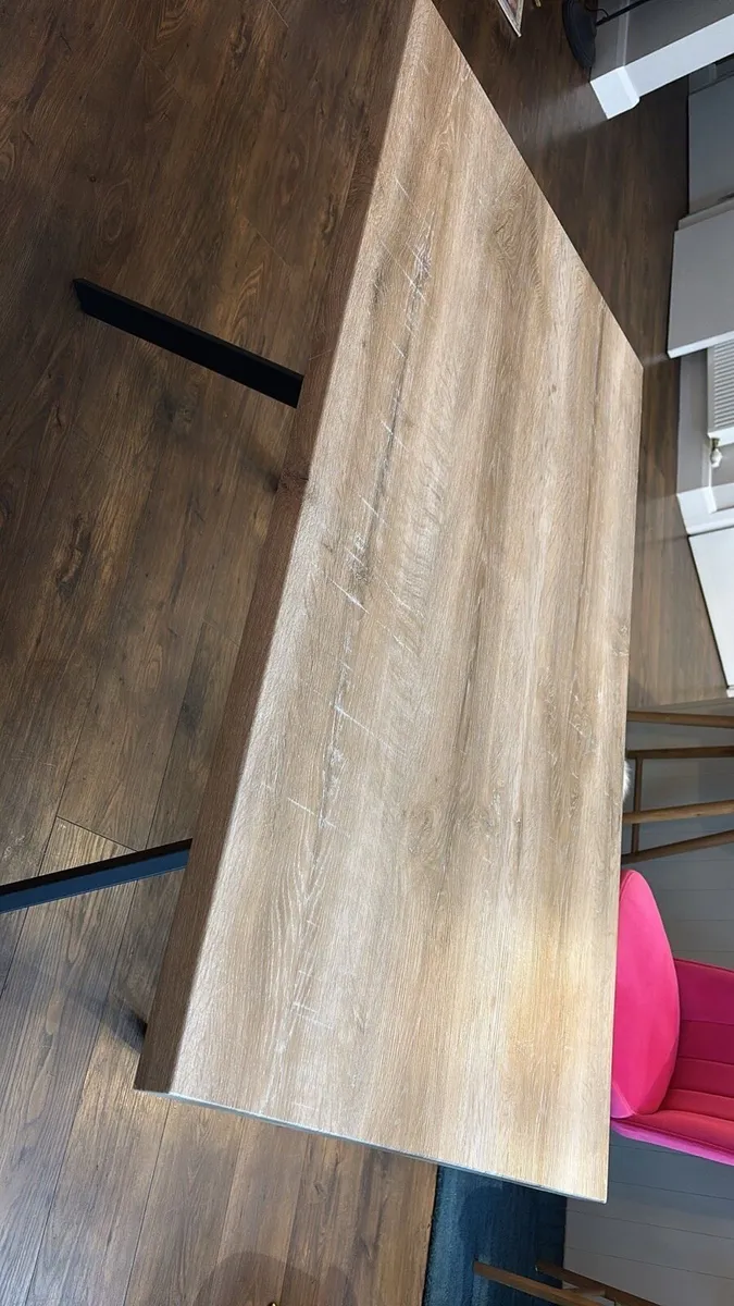 Kitchen table - Image 4
