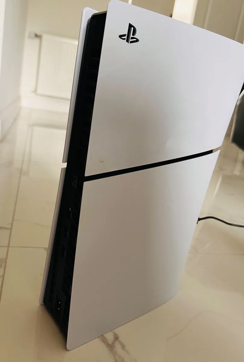 Playstation 5 Slim Edition - Image 2