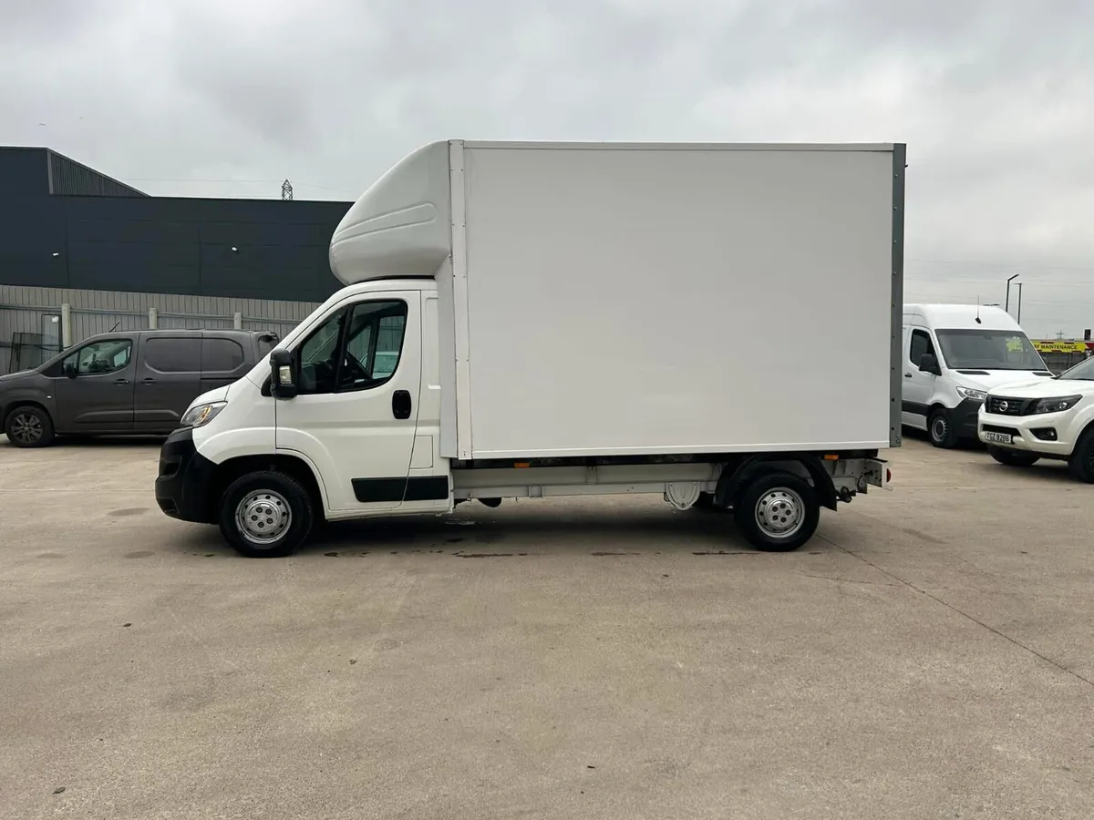 August 2020 Citroen Relay Luton - Image 3