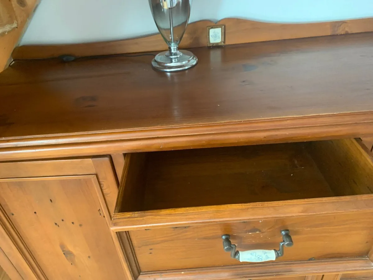 Sideboard - Image 4