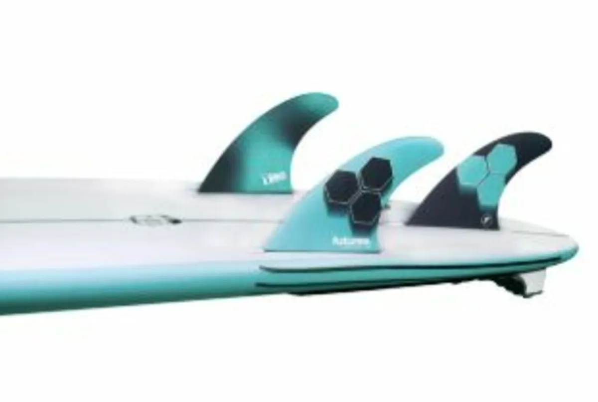 Futures Medium AM1 Honeycomb Thruster Fins - Image 3
