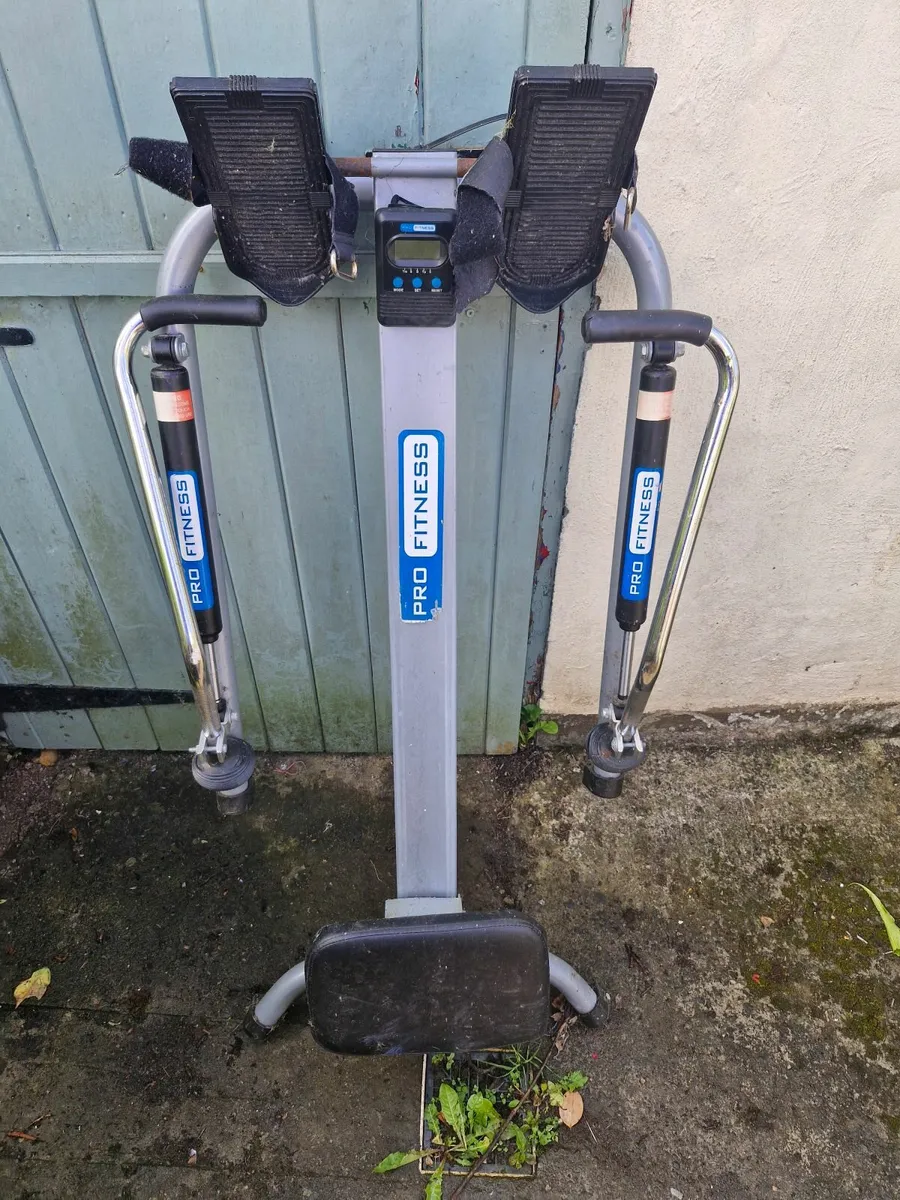 Rowing machine - Image 2