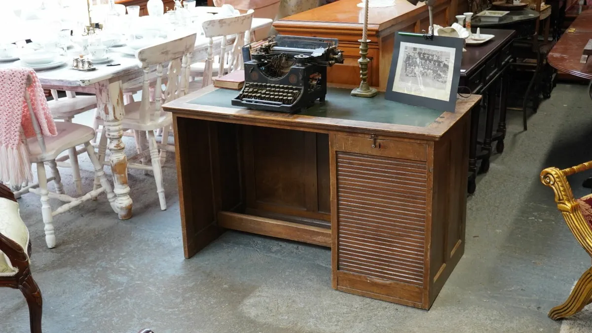 Vintage Oak Desk with Green Composite Inlay and Ta - Image 2