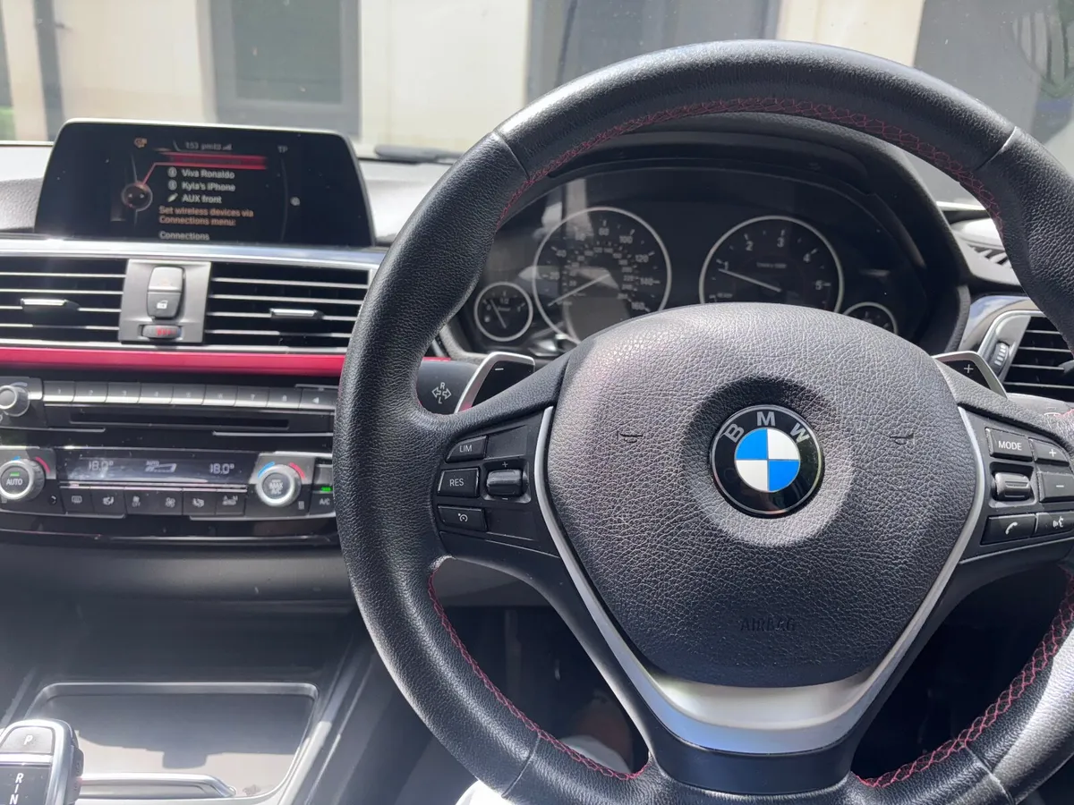 BMW 3-Series Sport 320D Touring - Image 4