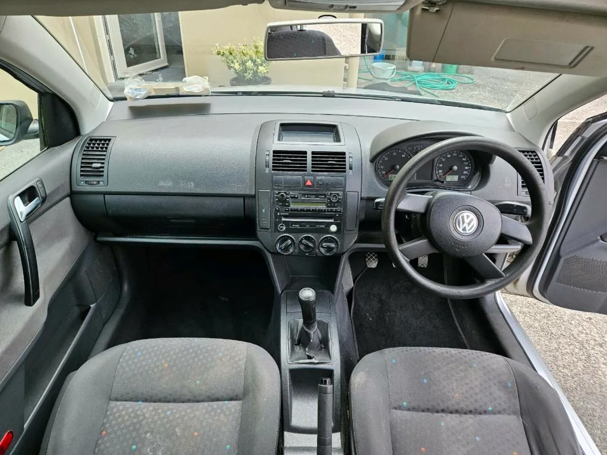 Volkswagen Polo 2004 1.2 petrol - Image 3