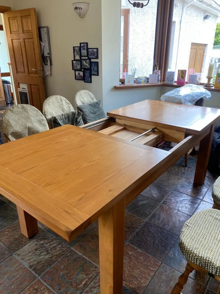 Dining Table - Image 3
