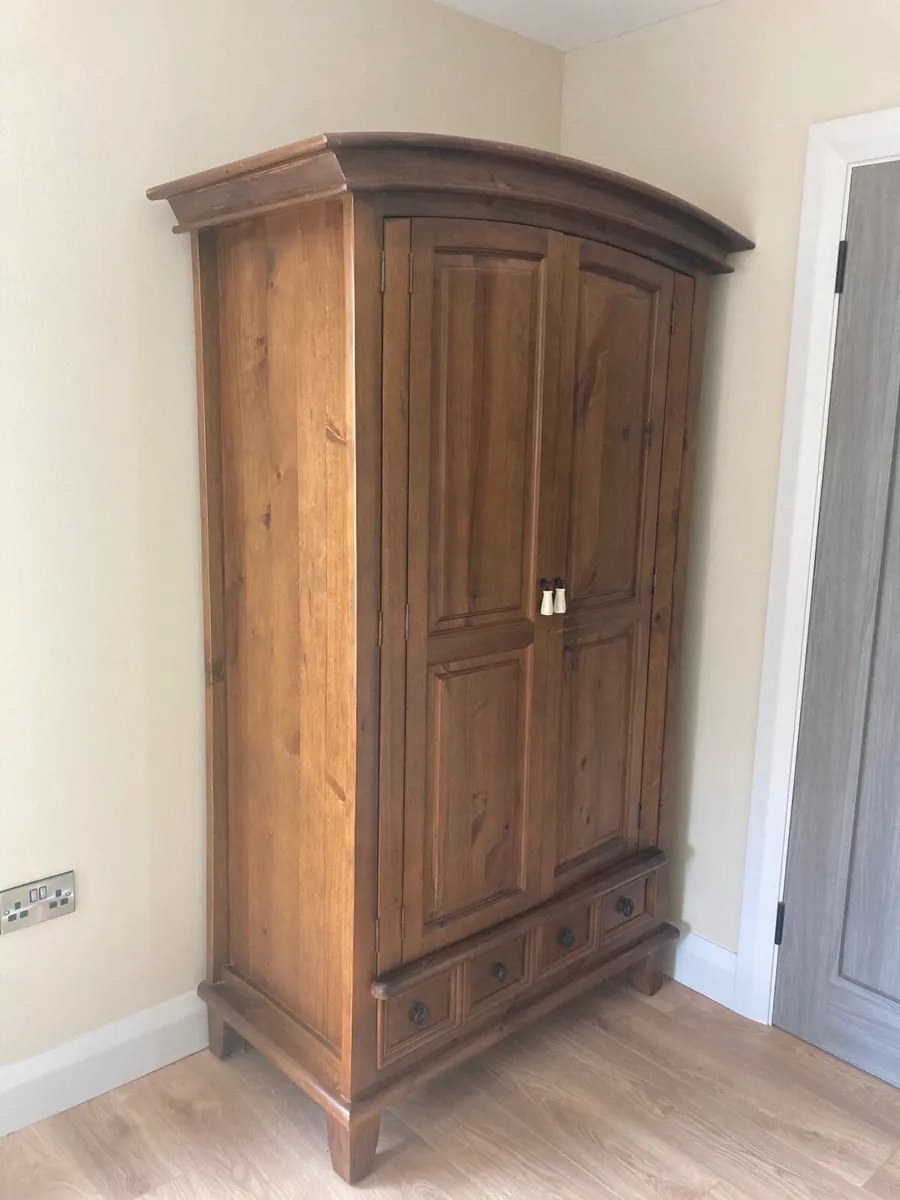 Wardrobe - Image 2