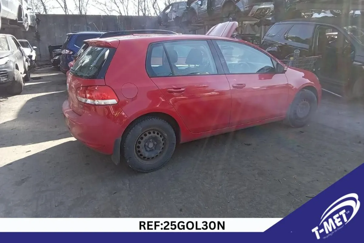 2009 VOLKSWAGEN GOLF BREAKING FOR PARTS - Image 3
