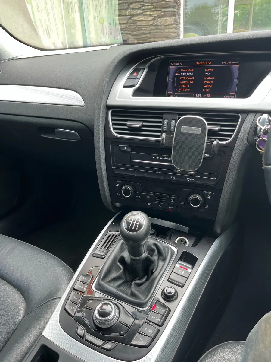 2011 Audi A4 🔴VERY LOW MILLAGE🔴 - Image 4