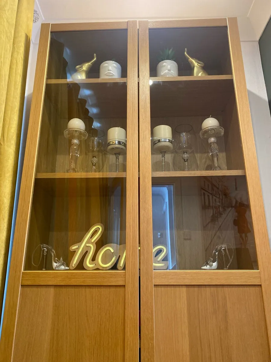 Billy Oxberg bookcase with glass doors - Image 4