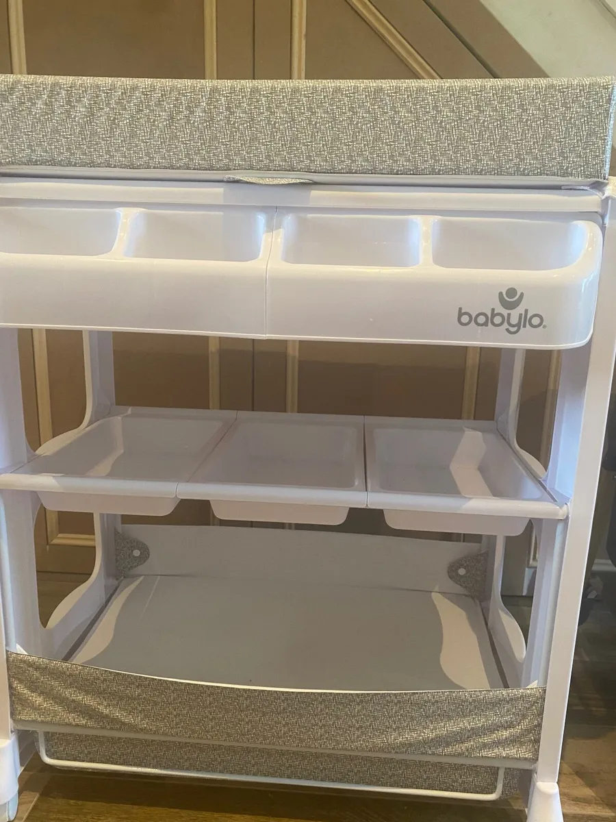 Babylo Bath & Baby Changing Table - Image 1