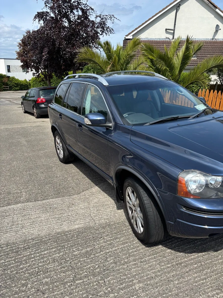 Volvo XC90 2014 D5 SE BLUE 137,652 km - Image 2