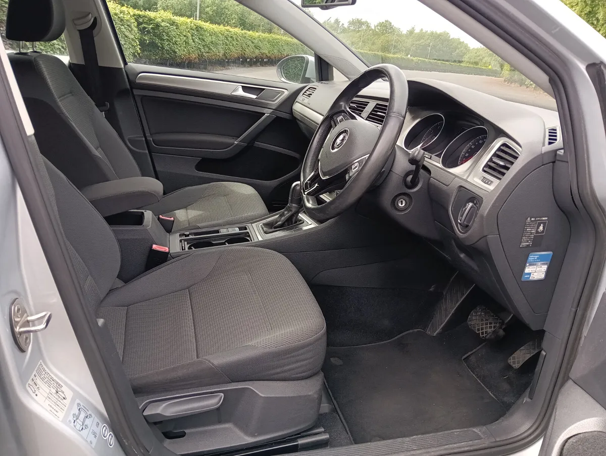 💥2015 Volkswagen Golf 1.2 TSI 5 Door Automatic💥 - Image 4