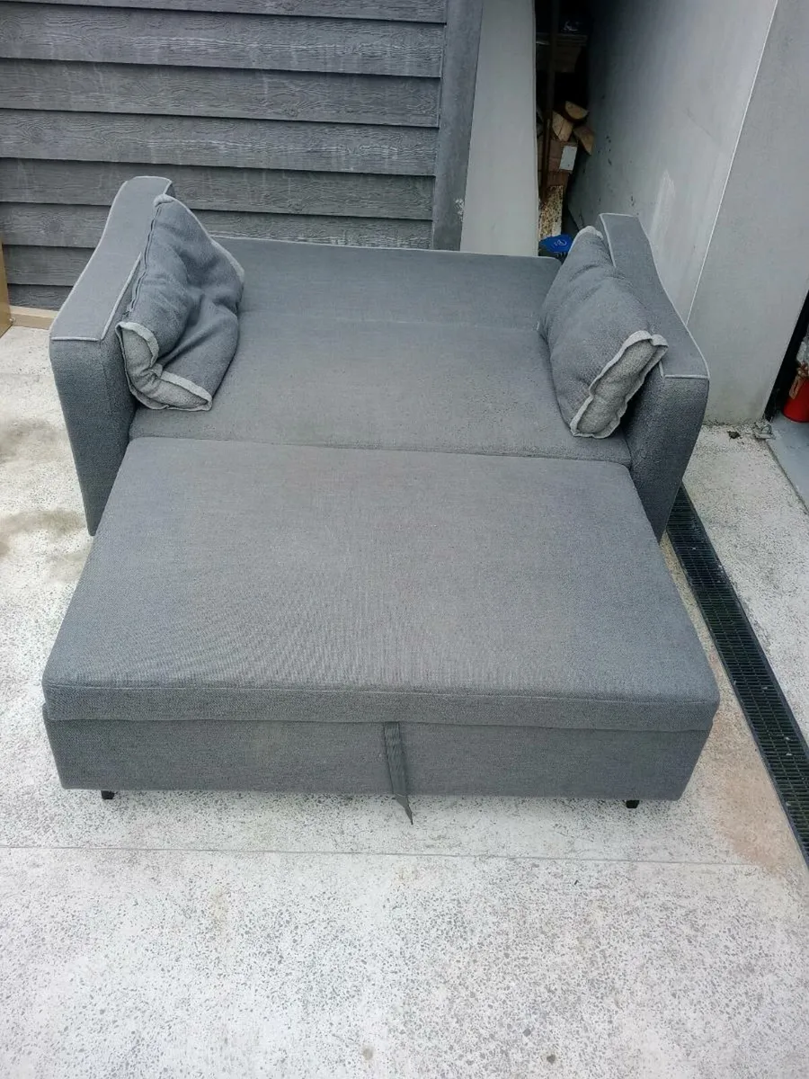 Couch/Bed - Image 2