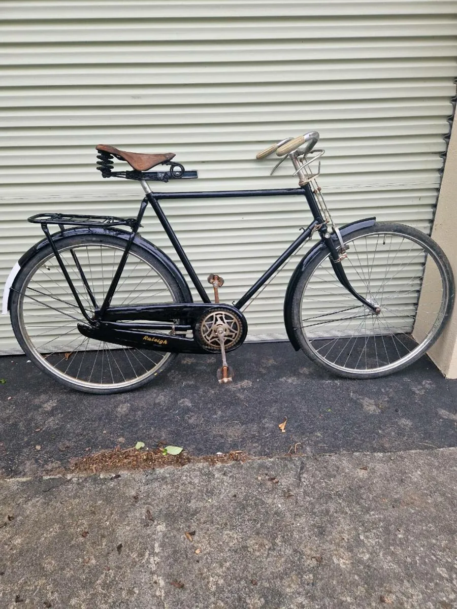 High nelly bike 28in wheels - Image 1