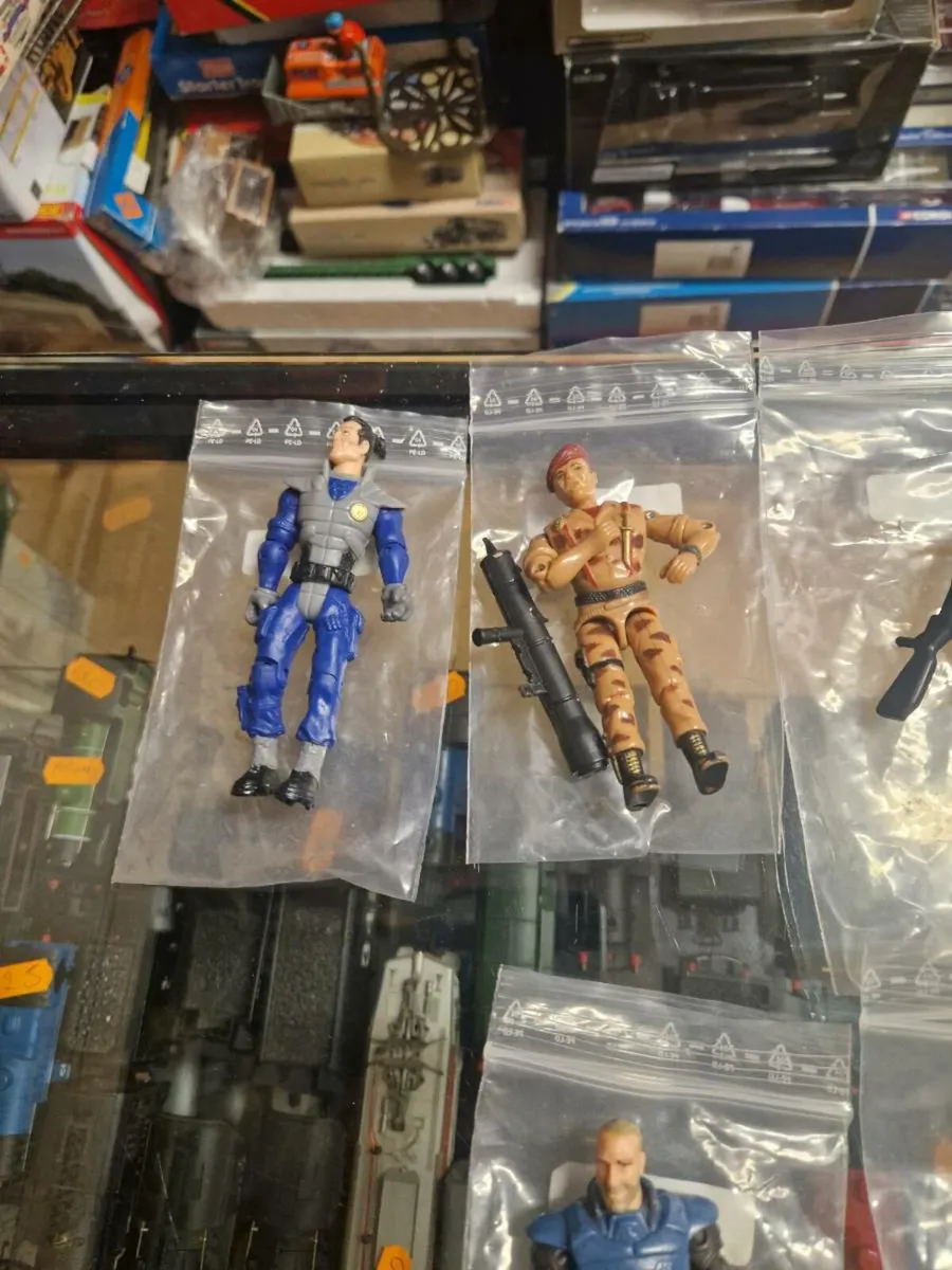 Vintage Retro 1980's GI Joe Action Force Figures - Image 2