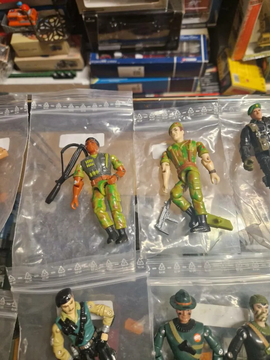 Vintage Retro 1980's GI Joe Action Force Figures - Image 3