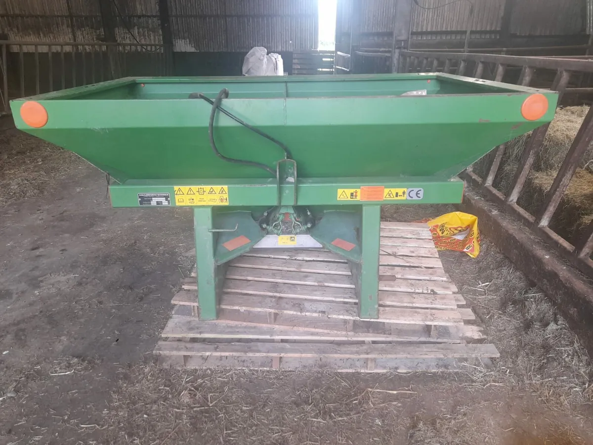 Amazone Fertilizer Spreader - Image 3