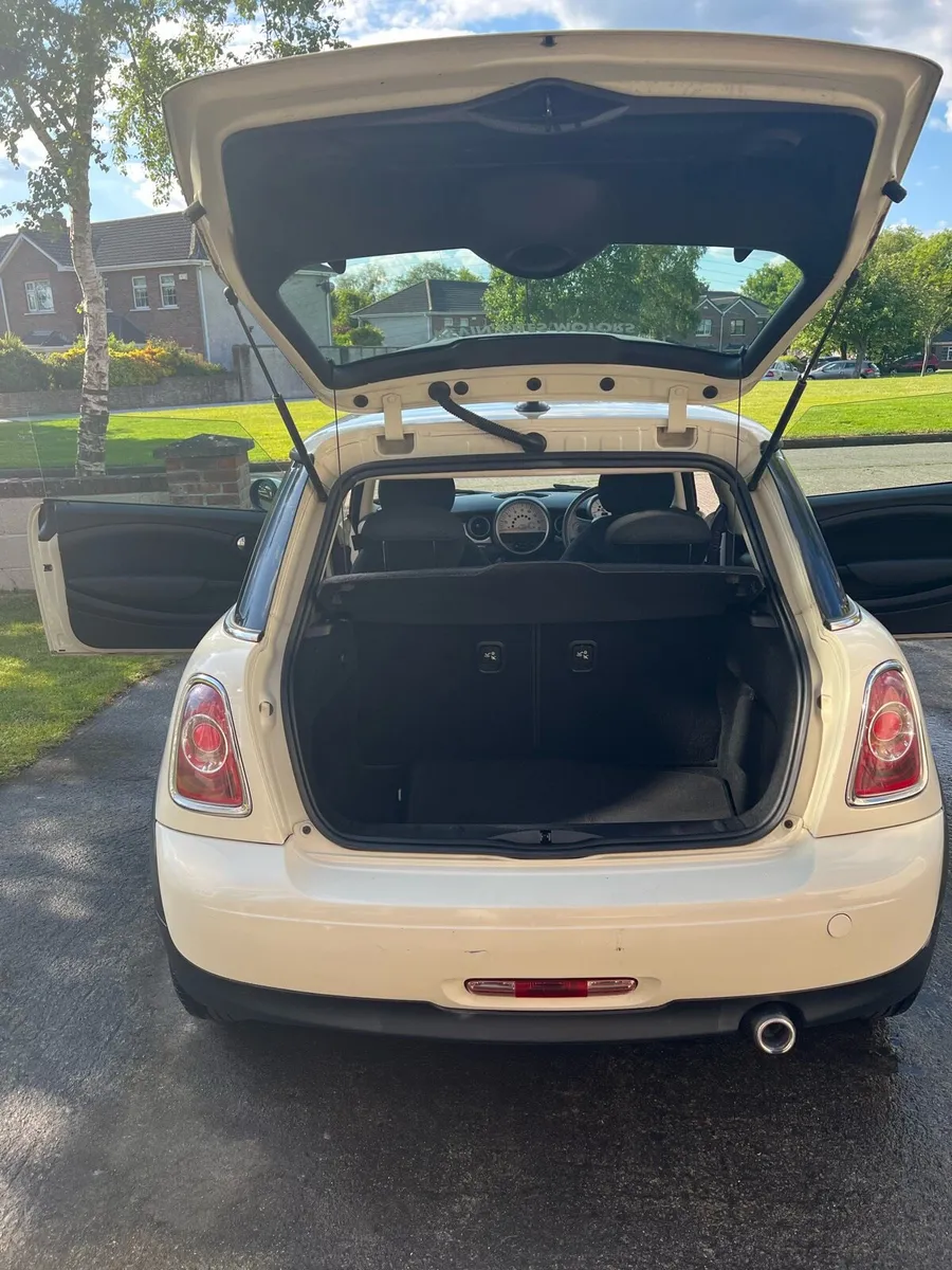 Mini Cooper 2013 - Image 2