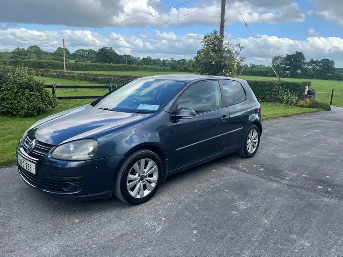 2008 Volkswagen Golf - Image 1