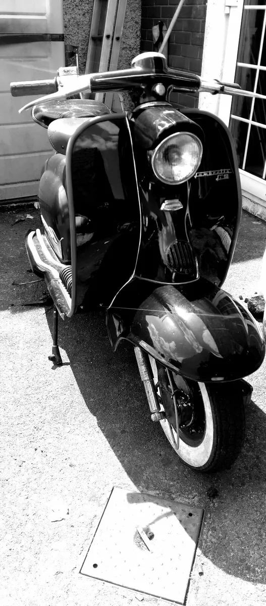 Old Lambretta - Image 2
