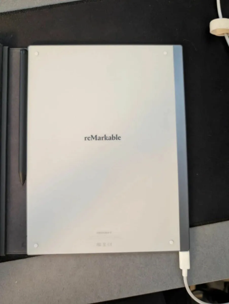 reMarkable 2 + Marker Plus + Folio - Image 1