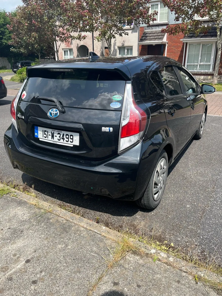 2015 Toyota Aqua 1.5 Hybrid Automatic - Image 4