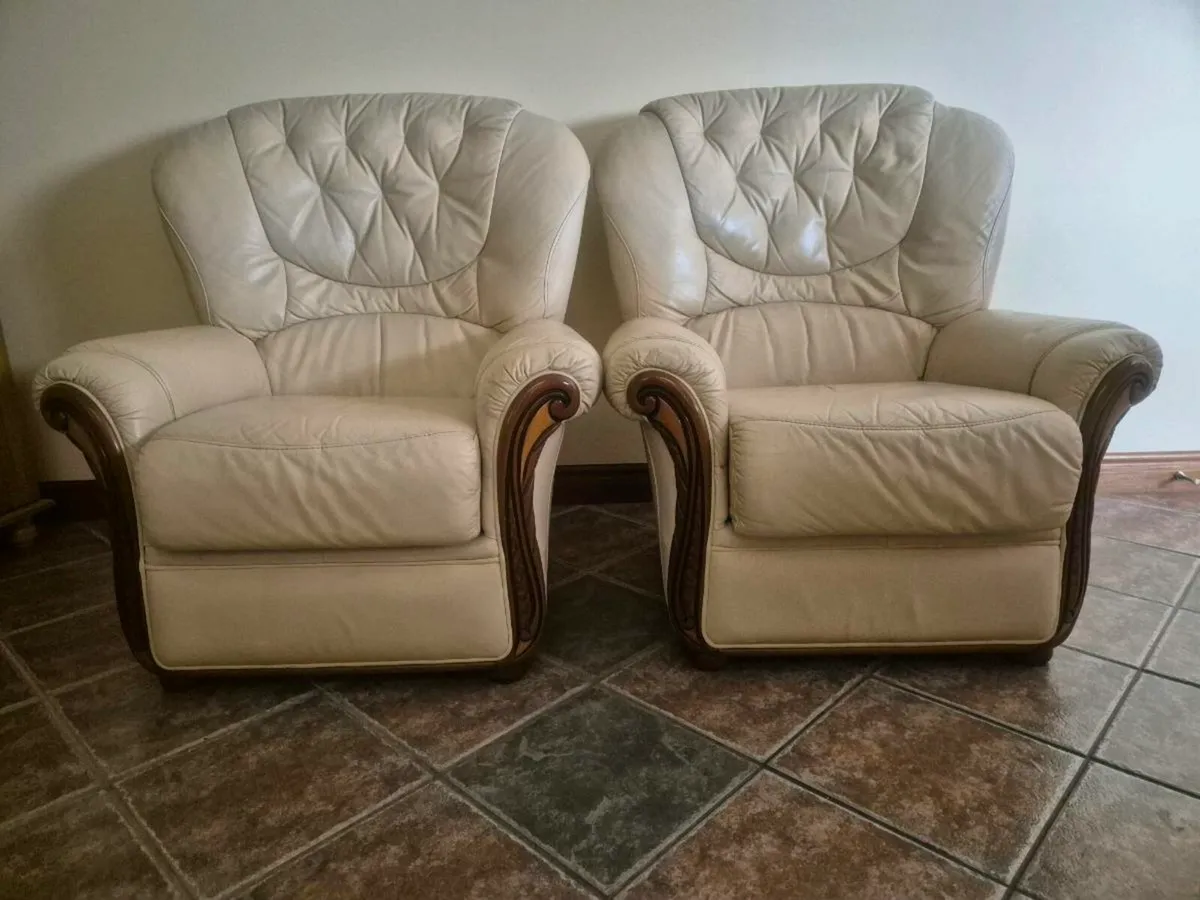 Couches and kitchen chairs - Image 2