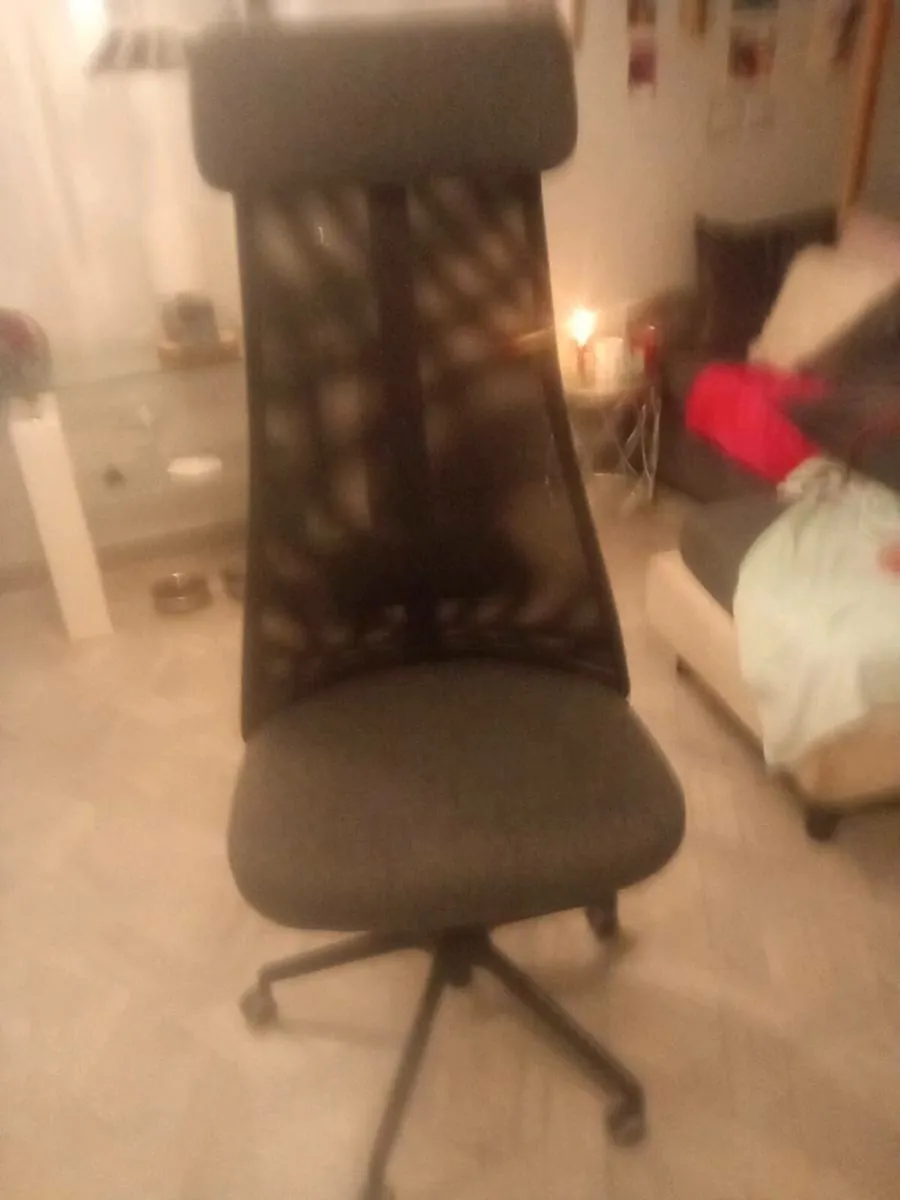2 office chairs nice spring action good condition - Image 1