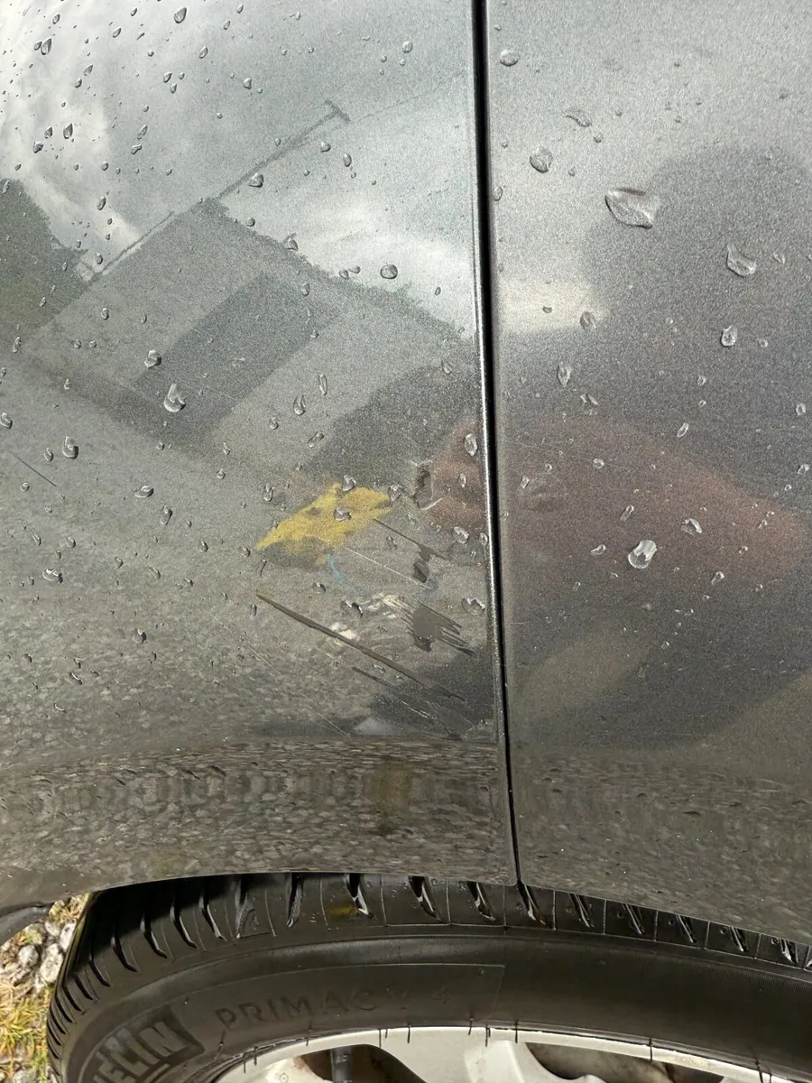 Peugeot 208 2015 - Image 2