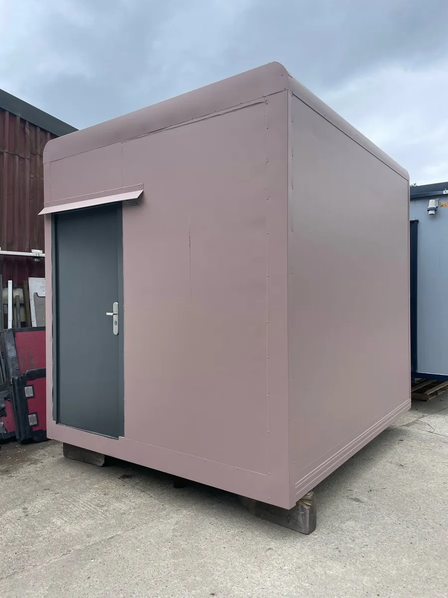 Insulated storage unit - Image 1