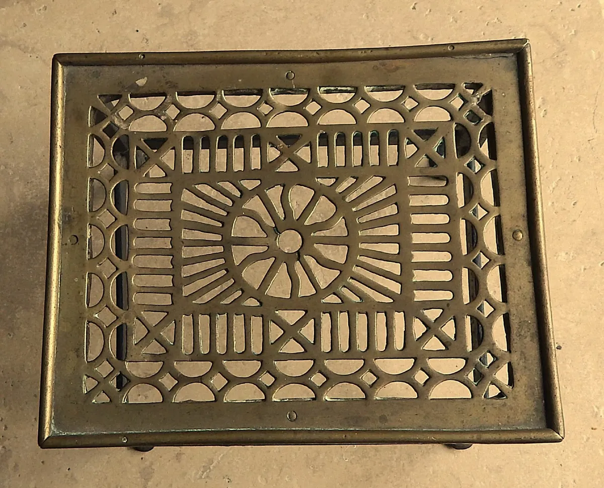 Vintage Cast Iron and Brass Table Trivet - Image 3