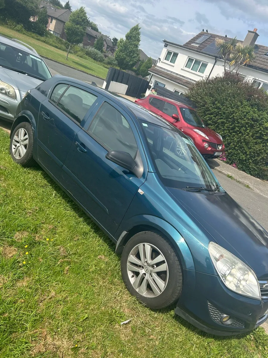 Opel Astra breaking no time wasters - Image 1