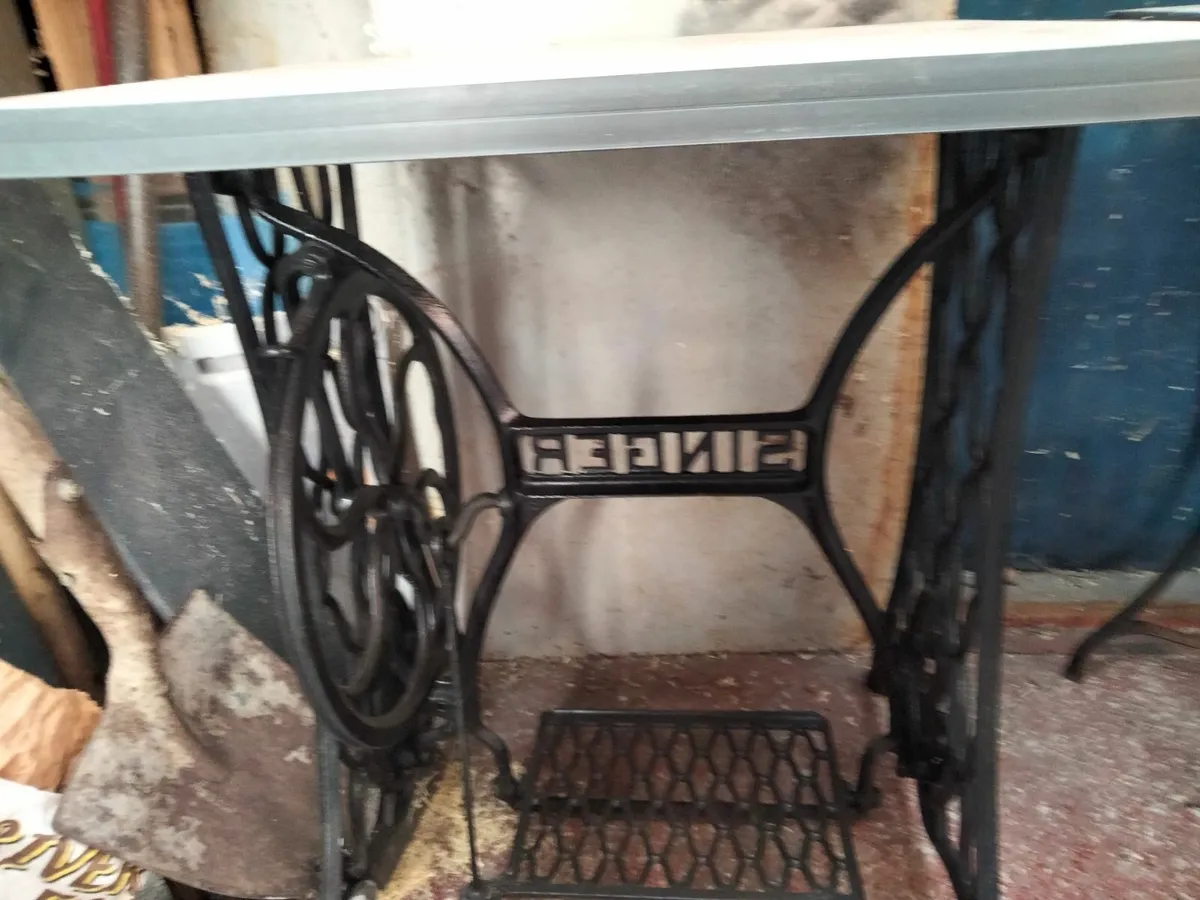 Patio Garden table - Image 4
