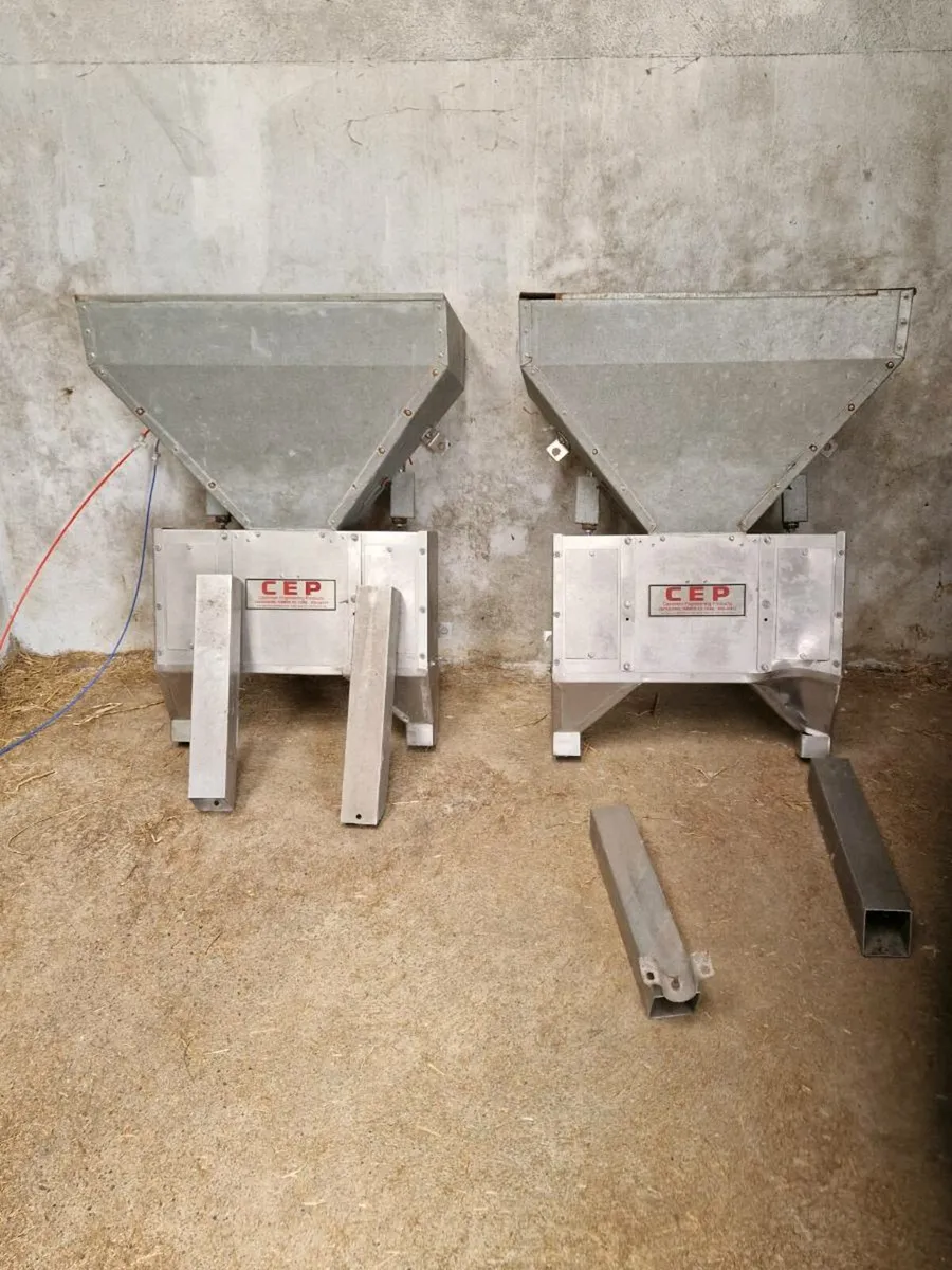 Cashman feeders - Image 1