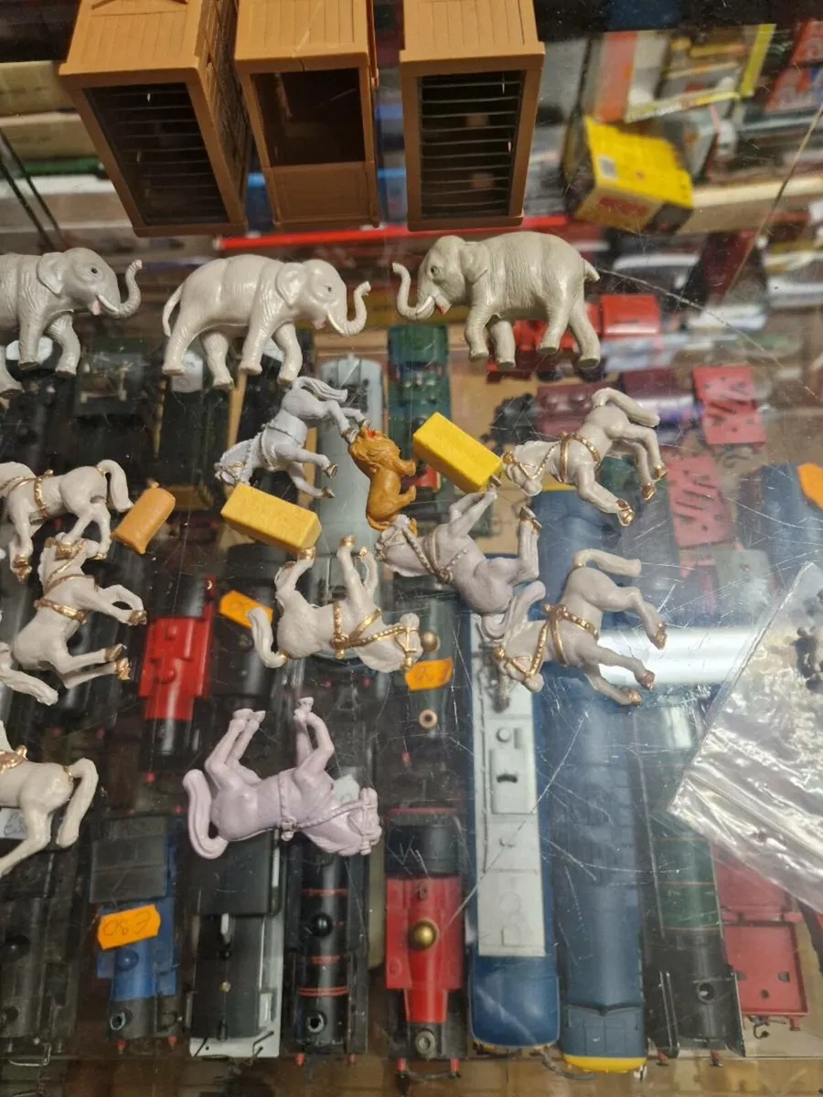 Corgi 1970's Chipperfield Circus Cafes Animals - Image 2
